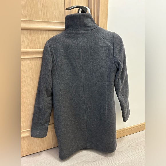 Aritzia Cocoon Coat in Grey size xs - Picture 6 of 7